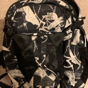 The north face recon backpack